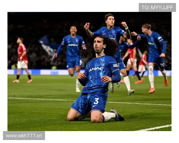 曼联重返欧冠难度加大,竞争激烈与积分差距或将制约赛季目标 曼联重返欧冠难度加大,竞争激烈与积分差距或将制约赛季目标