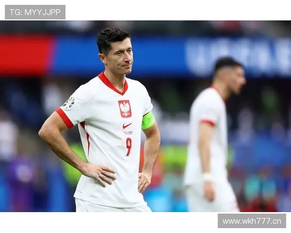 莱万淘汰赛稳定性与关键战贡献分析